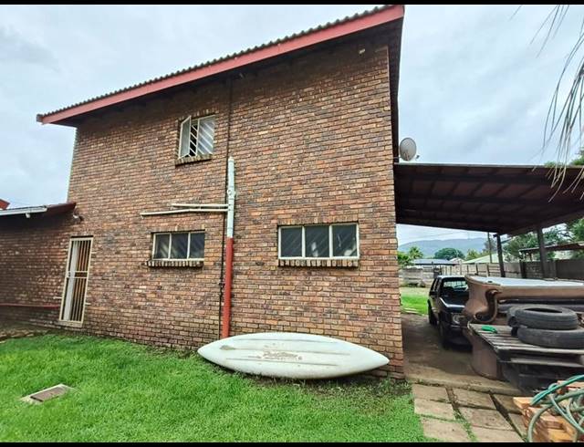 3 BEDROOM HOUSE FOR SALE IN DASPOORT ESTATE